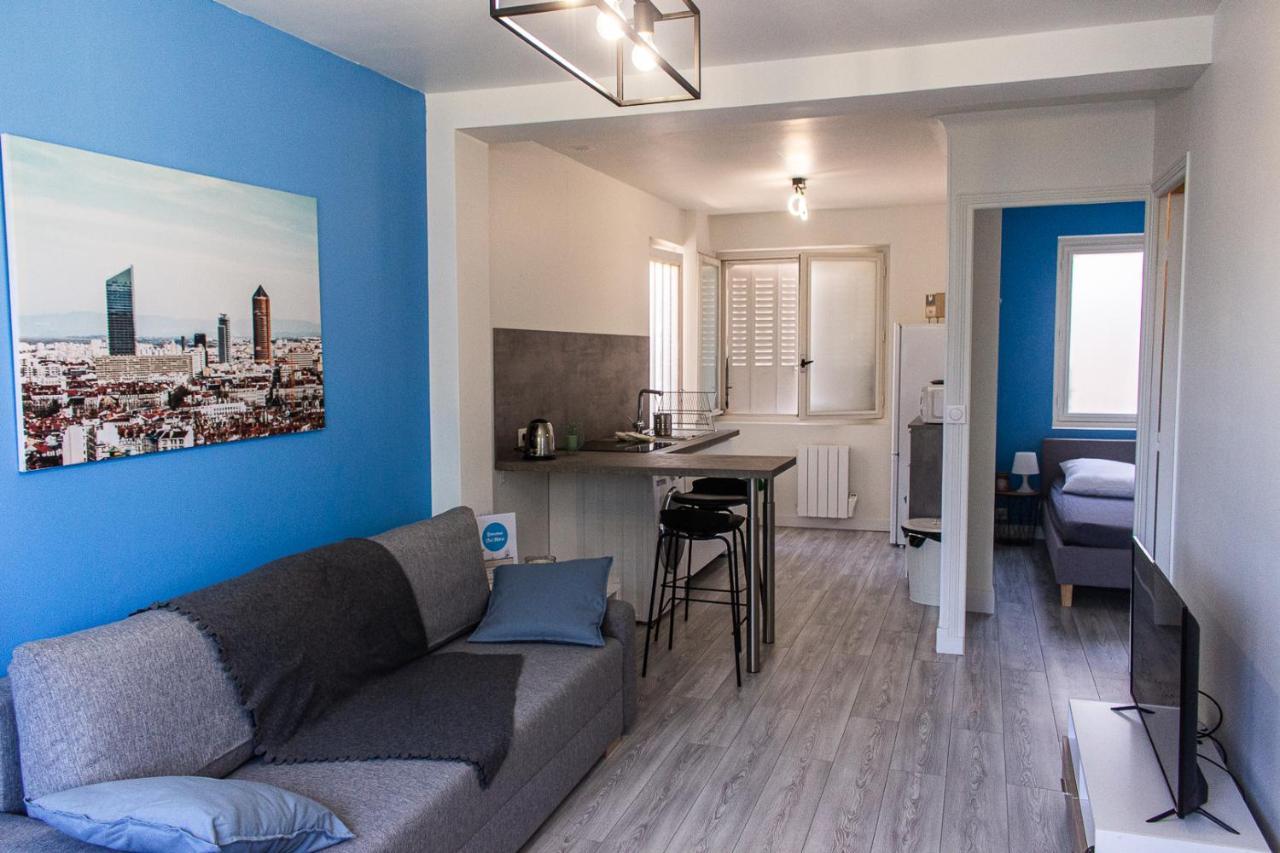 Maisonnette Avec Jardin, Parc Du Chene Apartment Bron Exterior photo